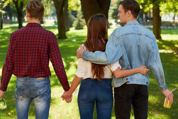 Why Dating Multiple Men Can Be Beneficial for Single Women