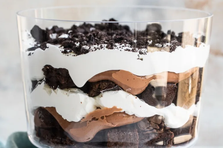 Delicious Oreo Brownie Trifle Recipe