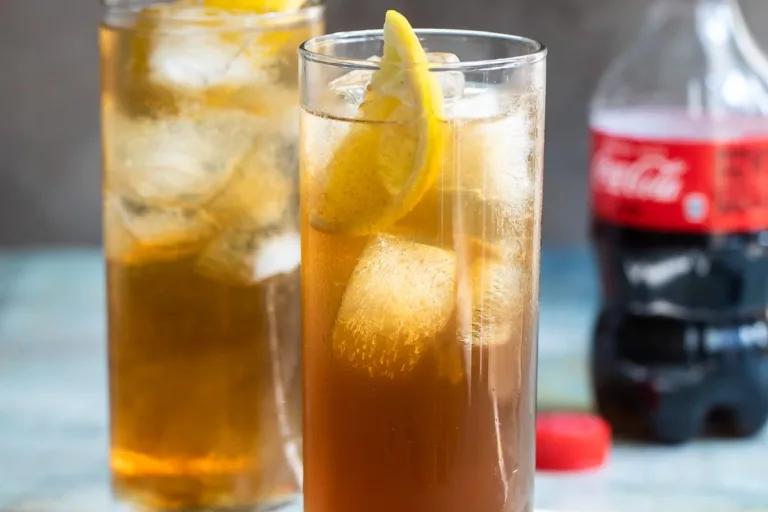 The Classic Long Island Iced Tea: A Strong and Surprisingly Tasty Cocktail