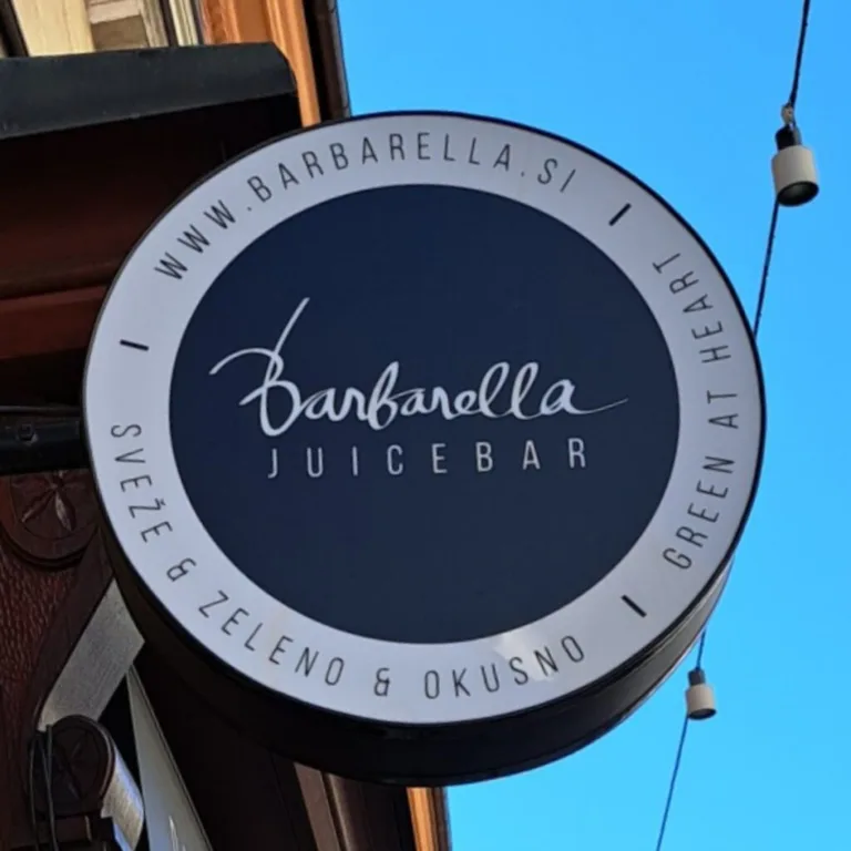 Barbarella – A Healthy Juice Bar with Fresh Salads