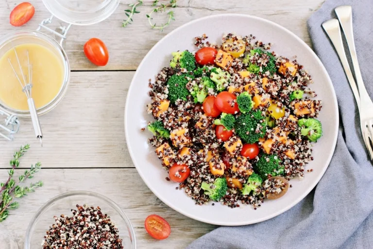 7 Amazing Health Benefits of Quinoa