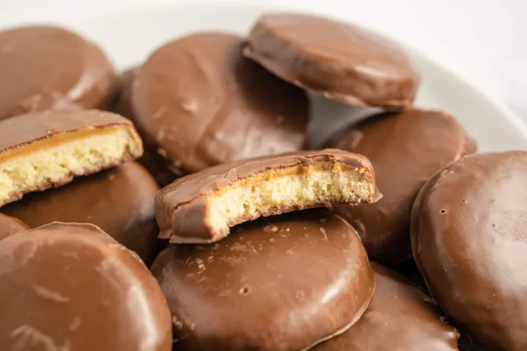 Easy Homemade Tagalong Cookies Recipe