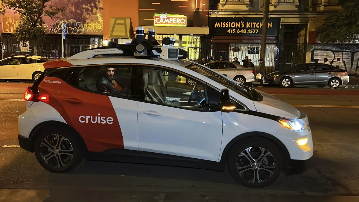 Cruise Suspends Robotaxi Operations After License Suspension